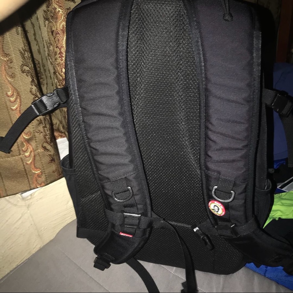 Supreme backpackSS18 - Picture 2 of 3